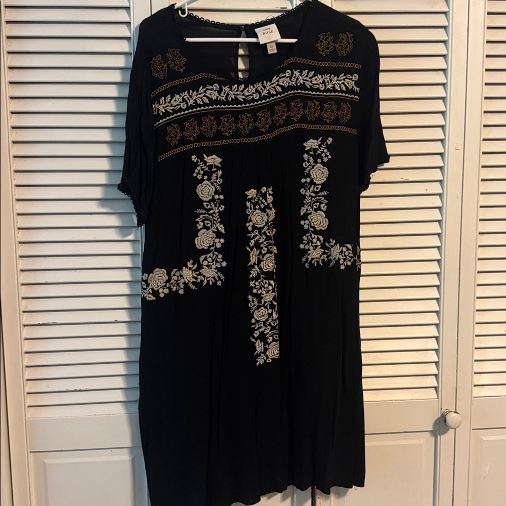 Knox Rose Black Dress with White and Gold Embroidery